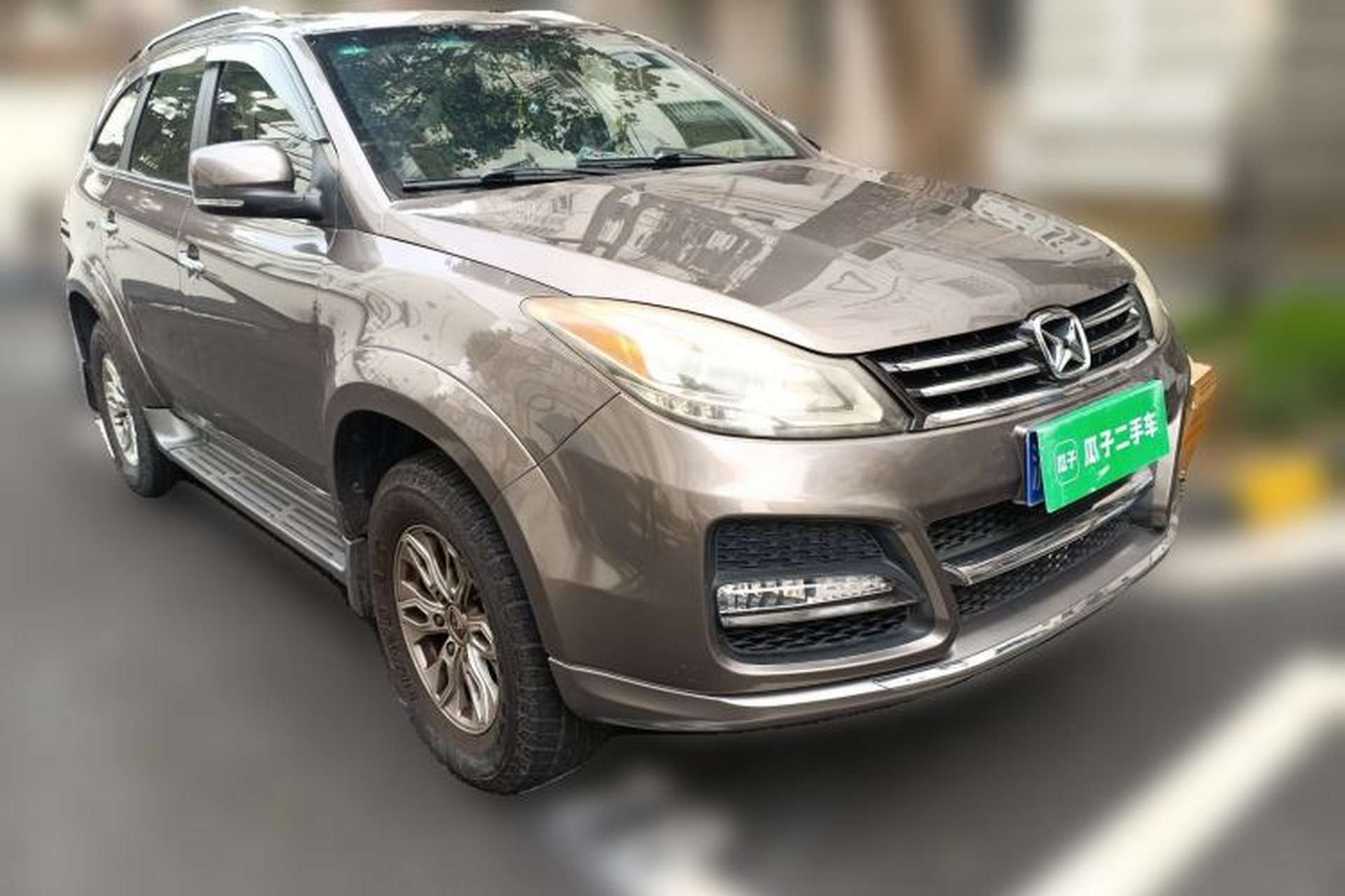 Used JMC Yusheng S350 2013 2.4T Automatic 2WD Diesel Ultra-Luxury 5-Seater Front Right 45 Deg