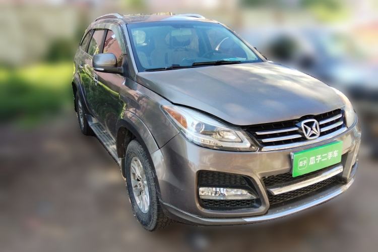 Used JMC Yusheng S350 2013 2.4T Automatic 2WD Diesel Luxury Edition 5 Seats Front Right 45 Deg