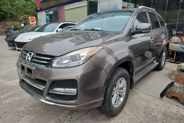 Used JMC Yusheng S350 2013 2.4T Manual Two-Wheel Drive Diesel Ultra-Luxury 7-Seater
