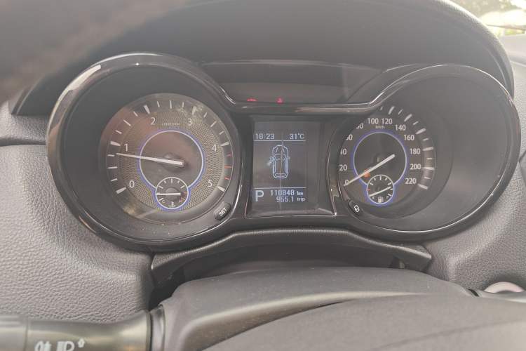 Used JMC Yusheng S350 2013 2.4T Automatic 2WD Diesel Luxury Edition 5 Seats Instrument Cluster