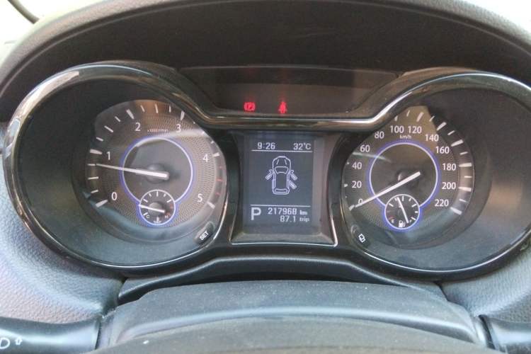 Used JMC Yusheng S350 2013 2.4T Automatic 2WD Diesel Luxury Edition 5 Seats Instrument Cluster