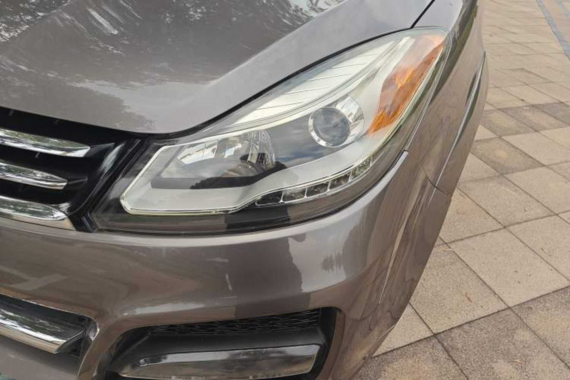 Used JMC Yusheng S350 2013 2.4T Automatic 2WD Diesel Luxury Edition 5 Seats Left Front Headlight