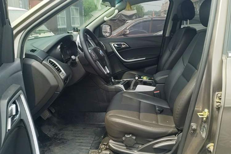 Used JMC Yusheng S350 2013 2.4T Automatic 2WD Diesel Luxury Edition 5 Seats Left Front Seat