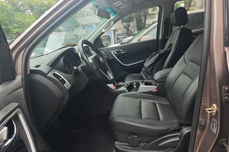 Used JMC Yusheng S350 2013 2.4T Automatic 2WD Diesel Luxury 7-Seater Left Front Seat