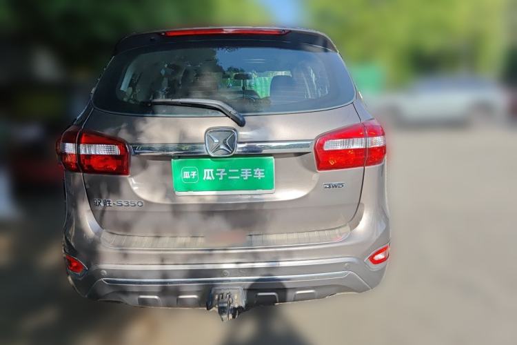 Used JMC Yusheng S350 2013 2.4T Automatic 4x4 Diesel Ultra-Luxury 7-Seater Rear