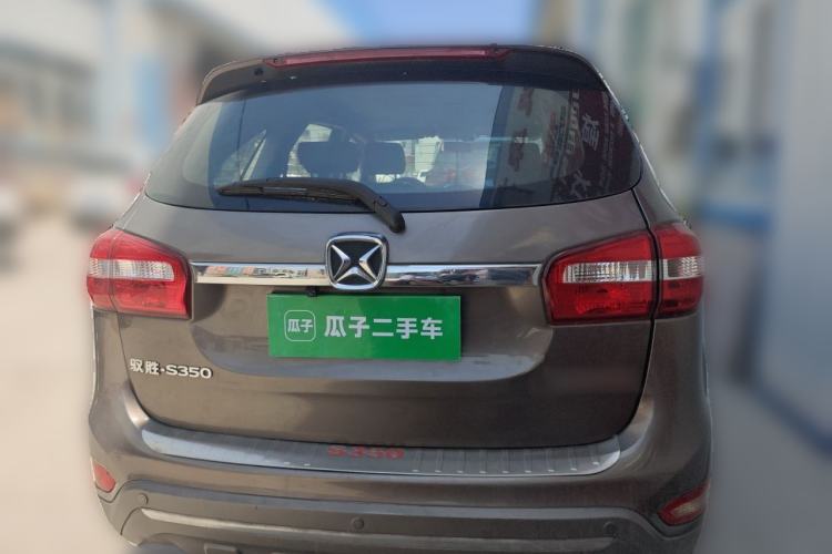 Used JMC Yusheng S350 2013 2.4T Automatic 2WD Diesel Luxury Edition 5 Seats Rear