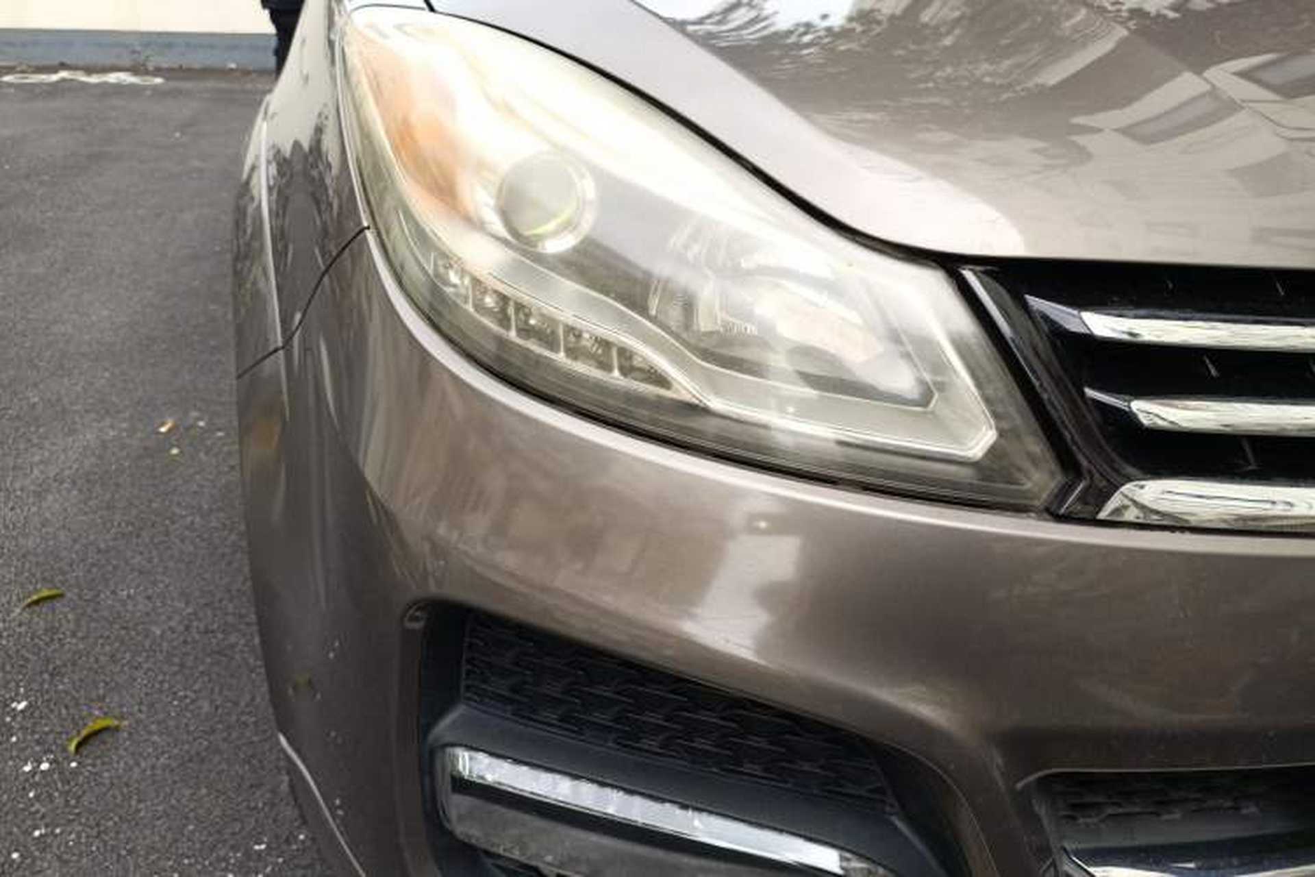 Used JMC Yusheng S350 2013 2.4T Automatic 2WD Diesel Ultra-Luxury 5-Seater Right Front Headlight
