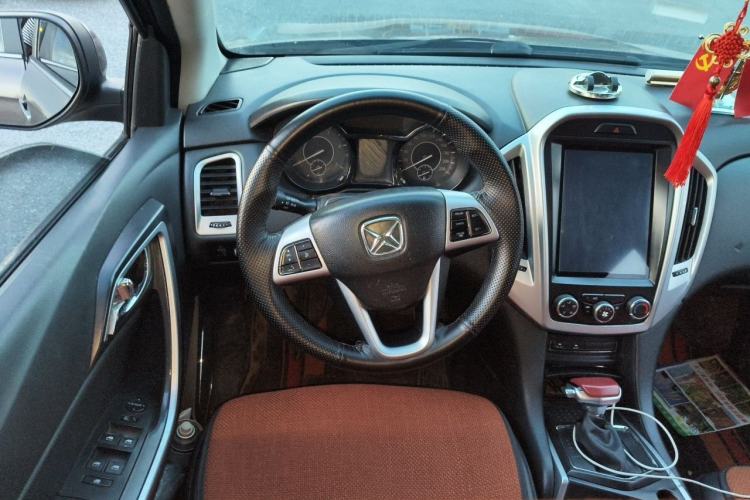 Used JMC Yusheng S350 2013 2.4T Automatic 2WD Diesel Luxury Edition 5 Seats Steering Wheel