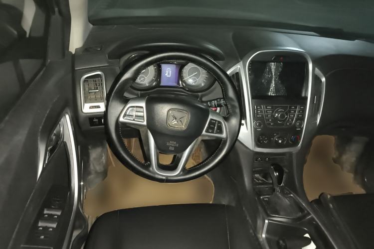 Used JMC Yusheng S350 2013 2.4T Automatic 2WD Diesel Ultra-Luxury 5-Seater Steering Wheel