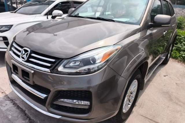 Używany JMC Yusheng S350 2013 2.4T Automatic 2WD Diesel Luxury 7-Seater