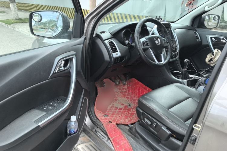 Used JMC Yusheng S350 2013 2.0T Manual Two-Wheel Drive Gasoline Ultra-Luxury 5-Seater Driver Seat