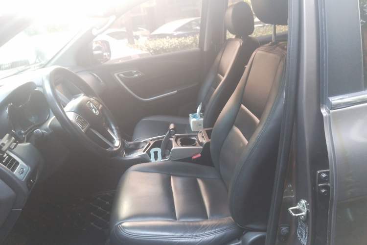 Used JMC Yusheng S350 2013 2.4T Automatic 2WD Diesel Luxury 7-Seater Left Front Seat
