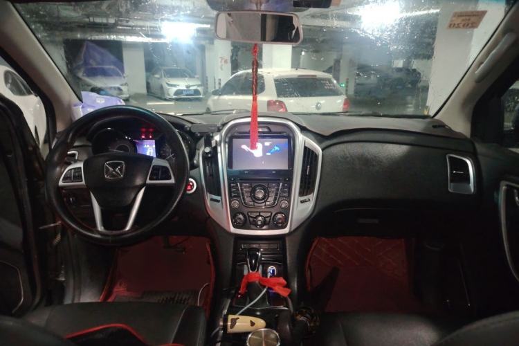 Used JMC Yusheng S350 2013 2.4T Automatic 2WD Diesel Luxury Edition 5 Seats Center Console
