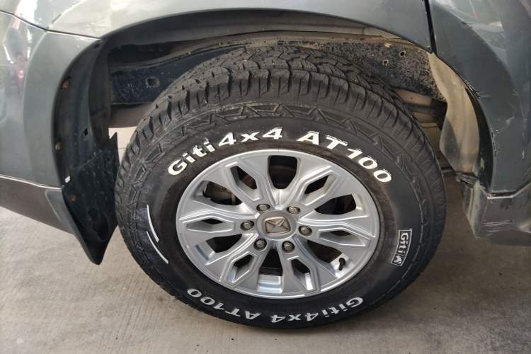 Used JMC Yusheng S350 2013 2.4T Automatic 2WD Diesel Luxury Edition 5 Seats Exterior 8