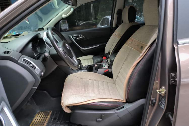 Used JMC Yusheng S350 2013 2.4T Automatic 4x4 Diesel Ultra-Luxury 5-Seater Left Front Seat