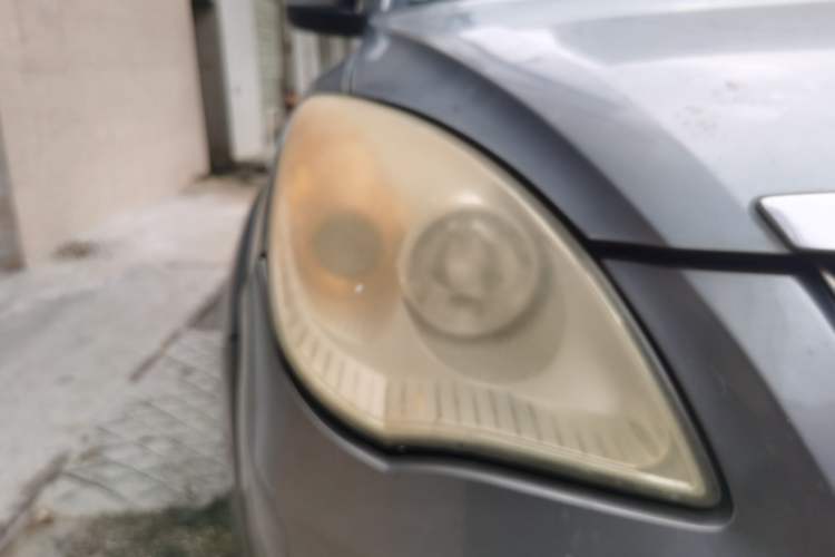 Used JMC Yusheng S350 2013 2.4T Two-Wheel-Drive Special Edition Right Front Headlight