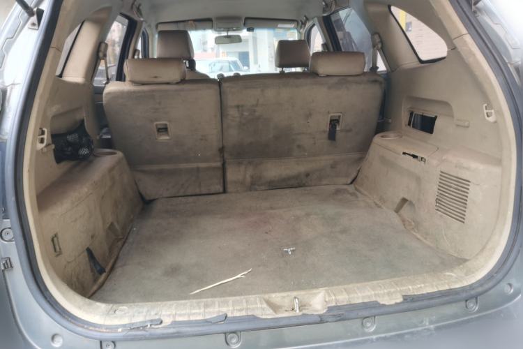 Used JMC Yusheng S350 2013 2.4T Two-Wheel-Drive Special Edition Trunk
