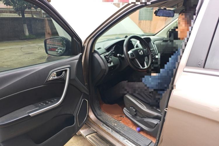 Used JMC Yusheng S350 2013 2.4T Two-Wheel-Drive Special Edition Driver Seat