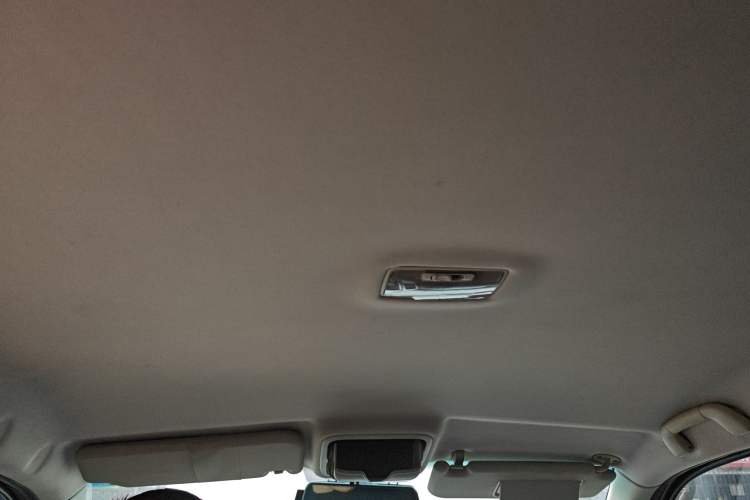 Used JMC Yusheng S350 2013 2.4T Two-Wheel-Drive Special Edition Headliner