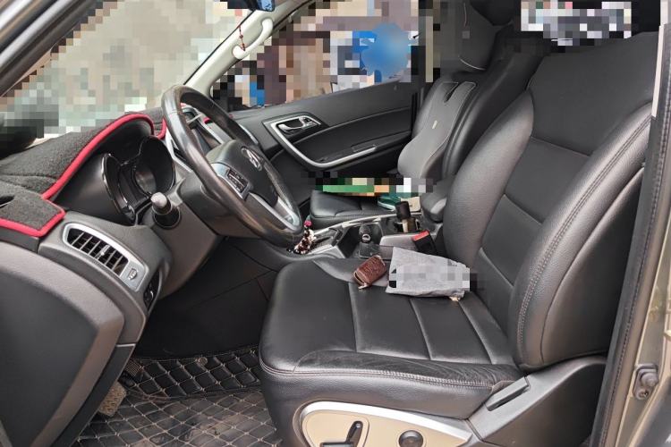 Used JMC Yusheng S350 2013 2.4T Automatic 2WD Diesel Luxury Edition 5 Seats Left Front Seat