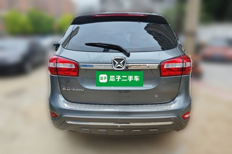 Used JMC Yusheng S350 2013 2.4T Automatic 2WD Diesel Luxury Edition 5 Seats Rear