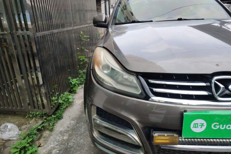 Used JMC Yusheng S350 2013 2.4T Automatic 4x4 Diesel Ultra-Luxury 5-Seater Right Front Headlight