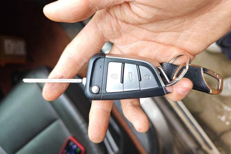 Used JMC Yusheng S350 2013 2.4T Two-Wheel-Drive Special Edition Vehicle Key