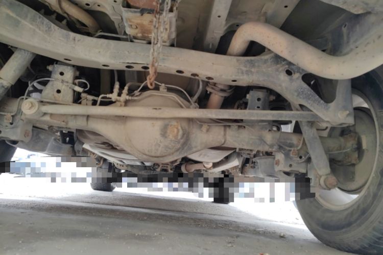 Used JMC Yusheng S350 2013 2.4T Two-Wheel-Drive Special Edition Chassis Rear
