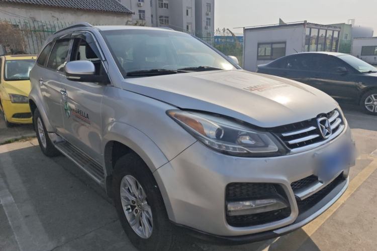 Used JMC Yusheng S350 2013 2.4T Automatic 2WD Diesel Luxury Edition 5 Seats Front Right 45 Deg