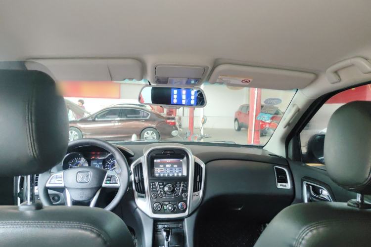 Used JMC Yusheng S350 2013 2.4T Automatic 2WD Diesel Luxury Edition 5 Seats Headliner