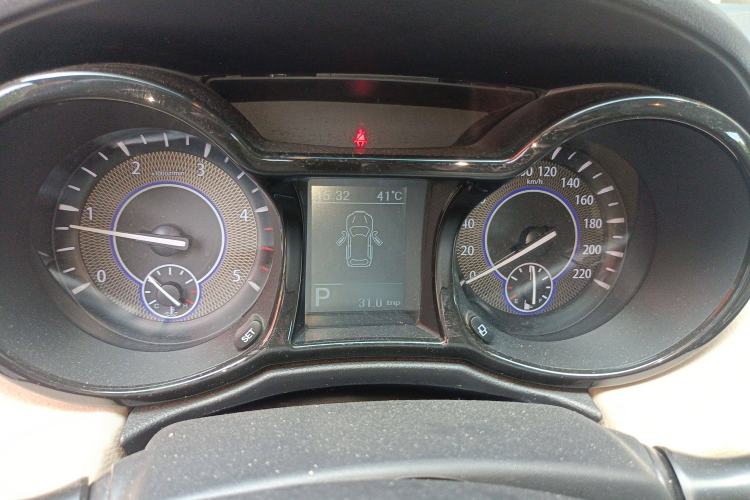 Used JMC Yusheng S350 2013 2.4T Automatic 2WD Diesel Luxury 7-Seater Instrument Cluster