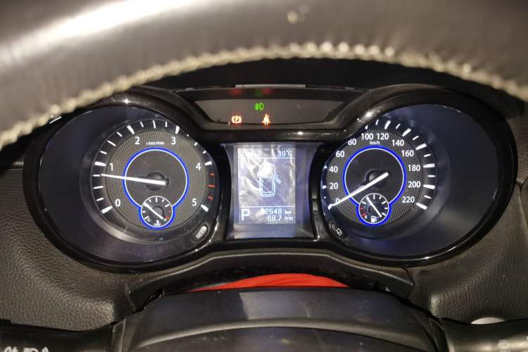 Used JMC Yusheng S350 2013 2.4T Automatic 2WD Diesel Luxury Edition 5 Seats Instrument Cluster