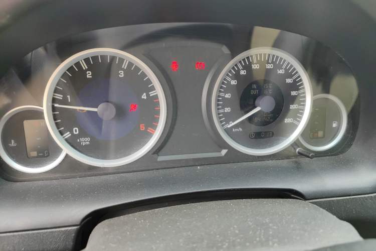 Used JMC Yusheng S350 2013 2.4T Two-Wheel-Drive Special Edition Instrument Cluster