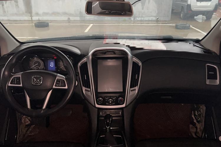 Used JMC Yusheng S350 2013 2.4T Automatic 2WD Diesel Luxury Edition 5 Seats Interior 4