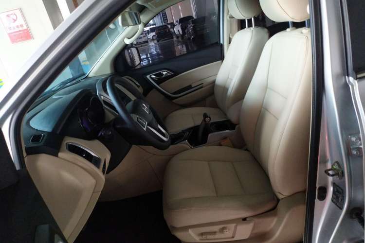 Used JMC Yusheng S350 2013 2.4T Automatic 2WD Diesel Ultra-Luxury 5-Seater Left Front Seat