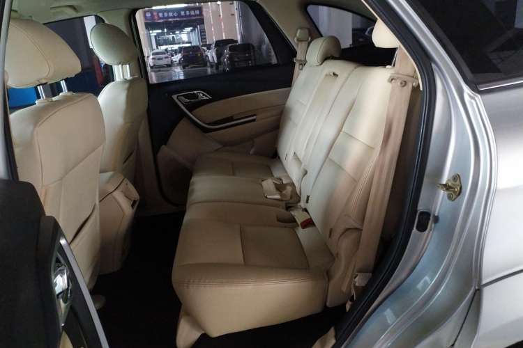 Used JMC Yusheng S350 2013 2.4T Automatic 2WD Diesel Ultra-Luxury 5-Seater Left Rear Seat