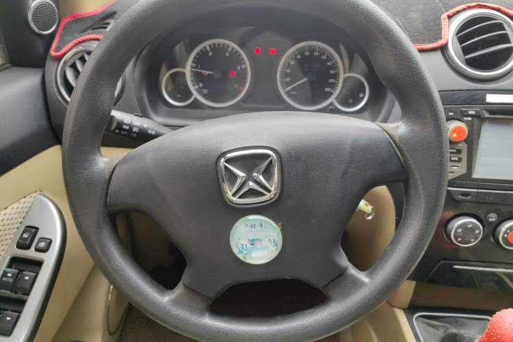Used JMC Yusheng S350 2013 2.4T Two-Wheel-Drive Special Edition Steering Wheel