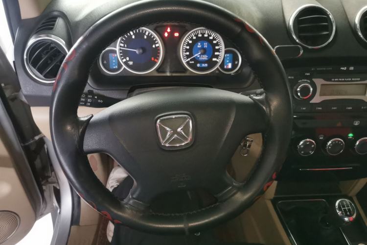 Used JMC Yusheng S350 2013 2.4T Two-Wheel-Drive Special Edition Steering Wheel