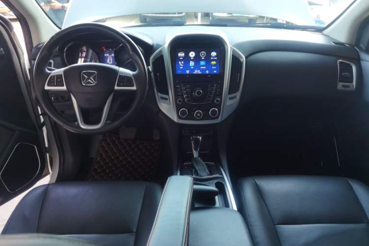 Used JMC Yusheng S350 2013 2.4T Automatic 2WD Diesel Ultra-Luxury 5-Seater Center Console
