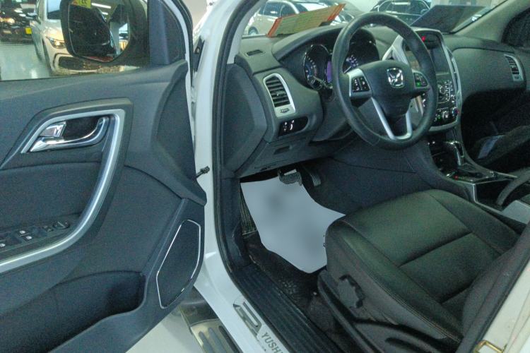 Used JMC Yusheng S350 2013 2.4T Automatic 2WD Diesel Luxury Edition 5 Seats Driver Seat