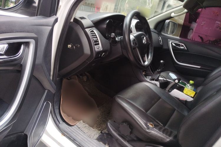 Used JMC Yusheng S350 2013 2.4T Manual 4x4 Diesel Luxury Edition 5 Seats Driver Seat