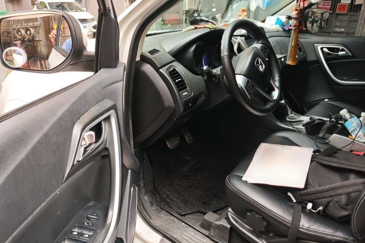 Used JMC Yusheng S350 2013 2.4T Automatic 2WD Diesel Ultra-Luxury 5-Seater Driver Seat