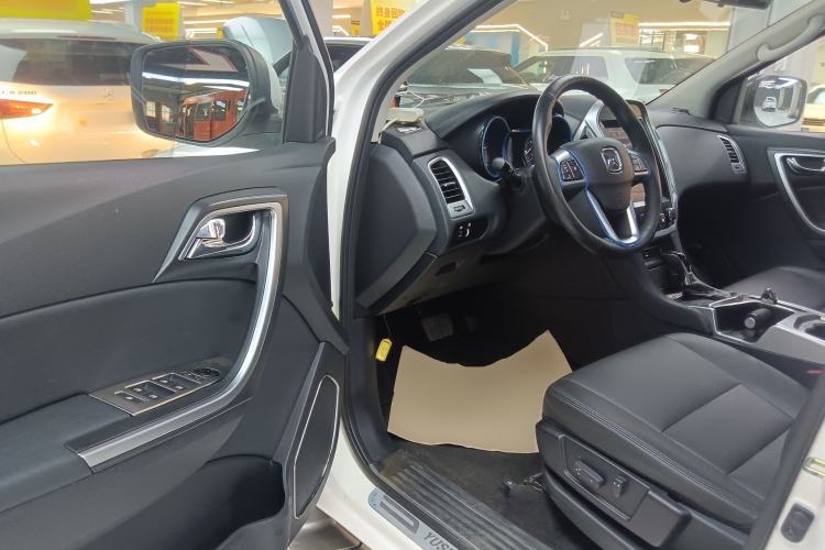Used JMC Yusheng S350 2013 2.4T Automatic 2WD Diesel Ultra-Luxury 7-Seater Driver Seat