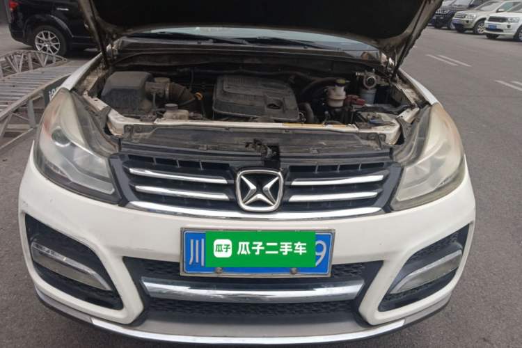 Used JMC Yusheng S350 2013 2.4T Manual Two-Wheel Drive Diesel Luxury 7-Seater Engine Bay