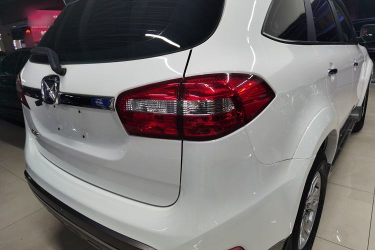 Used JMC Yusheng S350 2013 2.4T Automatic 2WD Diesel Luxury 7-Seater Exterior 3
