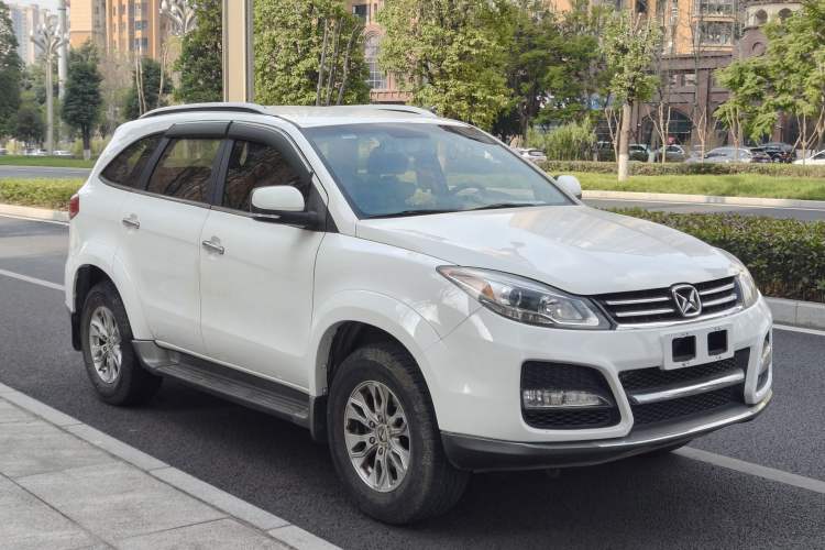 Used JMC Yusheng S350 2013 2.4T Manual Two-Wheel Drive Diesel Luxury 7-Seater Exterior 3