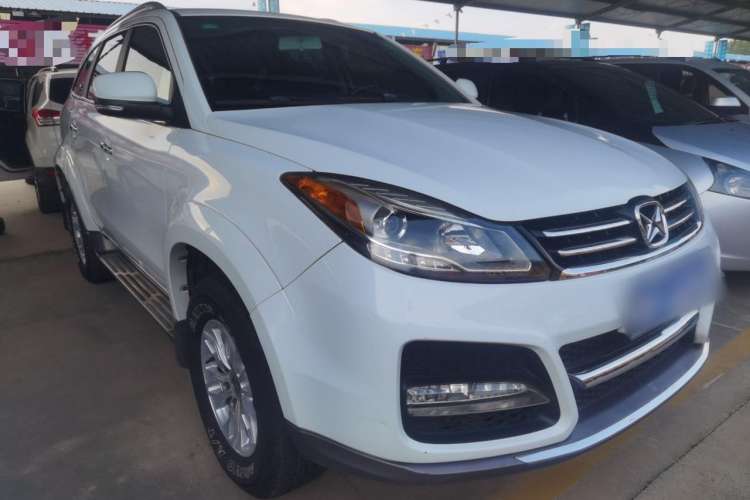 Used JMC Yusheng S350 2013 2.4T Automatic 2WD Diesel Ultra-Luxury 5-Seater Front Right 45 Deg