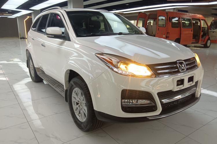Used JMC Yusheng S350 2013 2.4T Automatic 2WD Diesel Ultra-Luxury 7-Seater Front Right 45 Deg