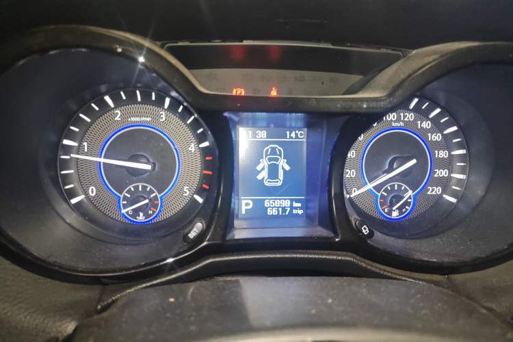 Used JMC Yusheng S350 2013 2.4T Automatic 2WD Diesel Luxury Edition 5 Seats Instrument Cluster
