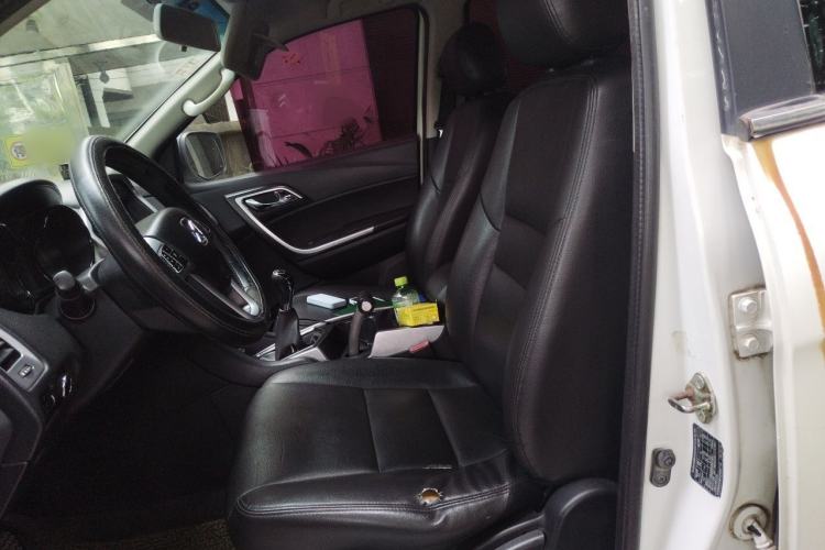 Used JMC Yusheng S350 2013 2.4T Manual 4x4 Diesel Luxury Edition 5 Seats Left Front Seat